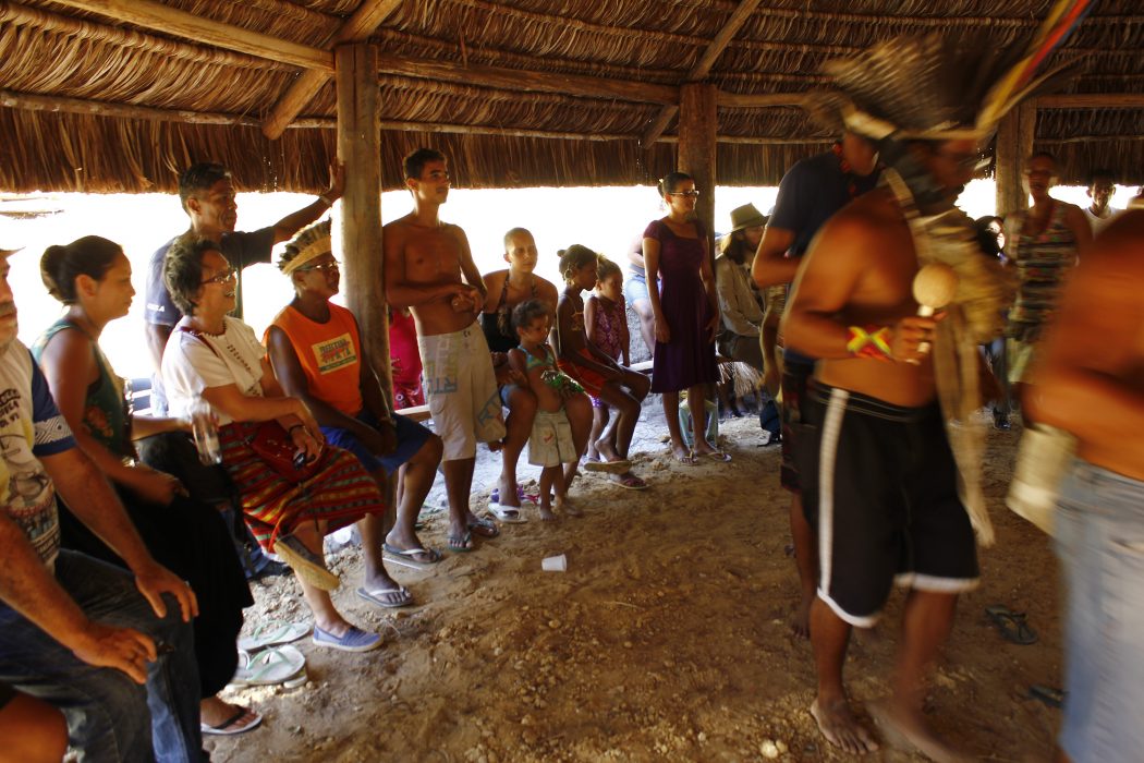 Relatora da ONU sobre direitos dos povos indígenas, Victoria Tauli Corpuz, em visita a comunidades indígenas na Bahia. Foto: Renato Santana/Cimi