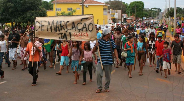 Protesto Guarani na cidade de Guaíra, Paraná. Foto: Diego Pelizzari/Cimi