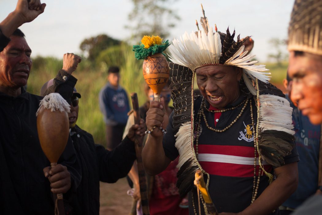 No início da manhã, indígenas ainda estavam mobilizados no tekoha Guapo'y. Foto: Tiago Miotto/Cimi