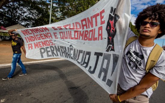 Marcha dos estudantes indígenas e quilombolas em Brasília. Foto: Tiago Miotto/Cimi