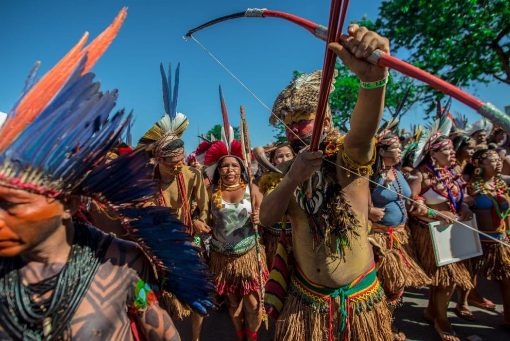 Marcha indígena em Brasília leva reivindicações ao Ministério da Saúde e exige Funai de volta ao MJ
