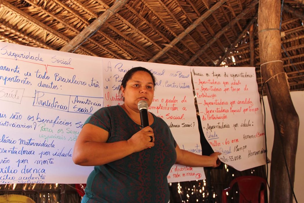 Projetos do Legislativo e do Executivo que afetam direitos indígenas também foram objeto de debate na TI Apinajé. Foto: Laudovina Pereira/Cimi Goiás-Tocantins
