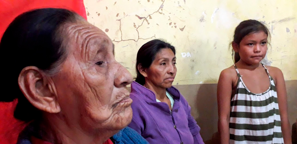Três gerações do povo Kinikinau, mais de 100 anos de luta pelo reconhecimento de seu território tradicional. Foto: Lidia Farias Oliveira/Cimi
