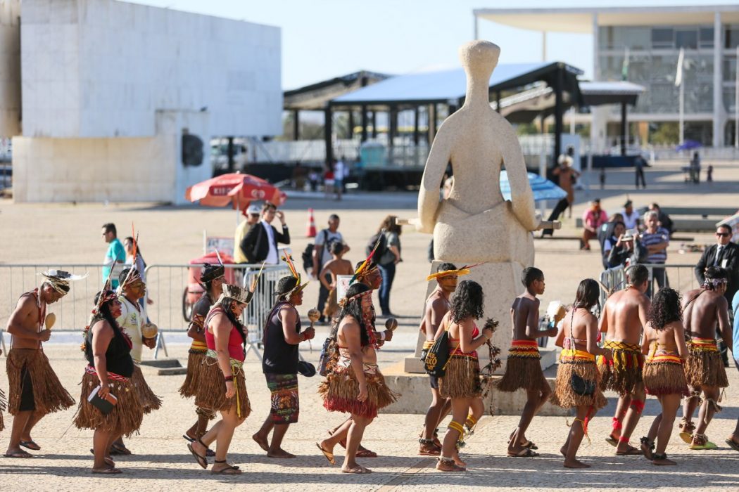 Em 2017, povos indígenas realizaram vigília em frente ao STF, em defesa de seus direitos originários. Foto: Guilherme Cavalli/Cimi