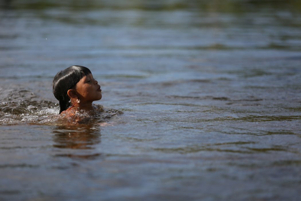 Criança do Povo Enawenê Nawê. Foto: Guilherme Cavalli / Cimi