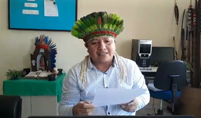 Adriano Karipuna, durante participação em atividade virtual da 20ª Sessão do Fórum Permanente da ONU sobre Assuntos Indígenas. Imagem: reprodução