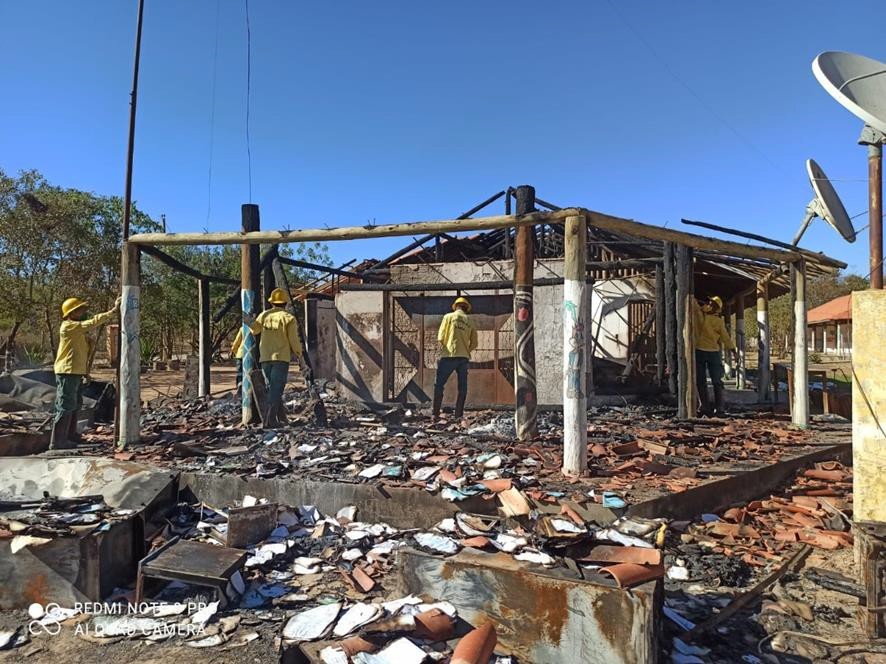 Justiça determina que União e Funai adotem medidas de proteção ao povo Xakriabá após incêndio no território