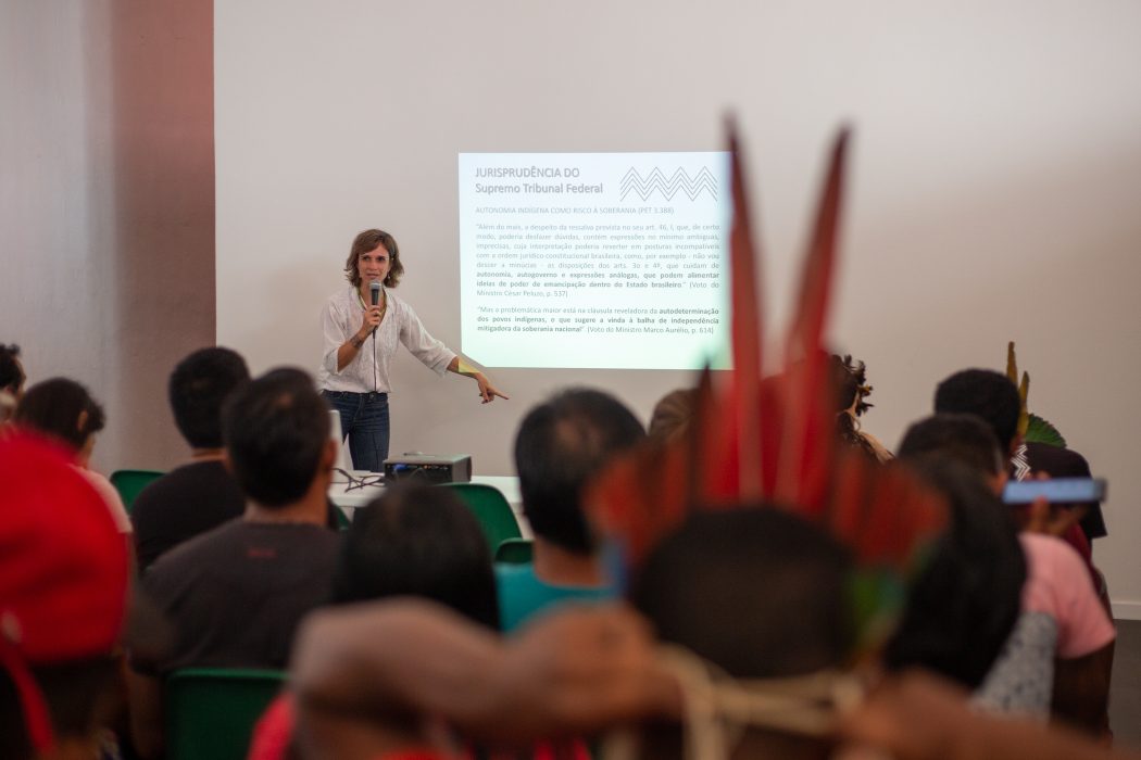 Oficina discutiu direitos indígenas com participantes do ATL 2022, em Brasília
