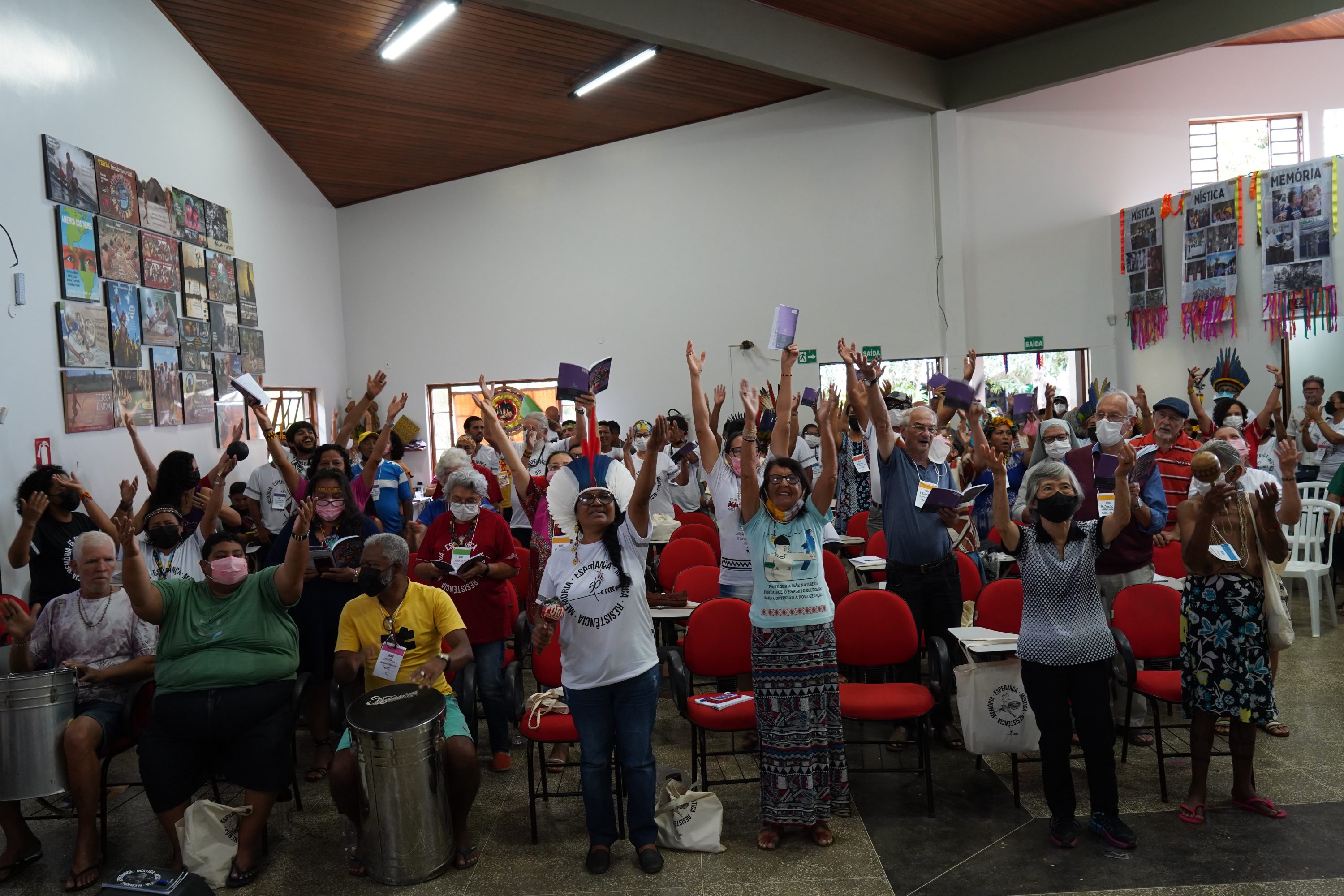 Congresso 50 anos do Cimi: sentimento de esperança fortalece missionários e lideranças indígenas para continuar caminhada