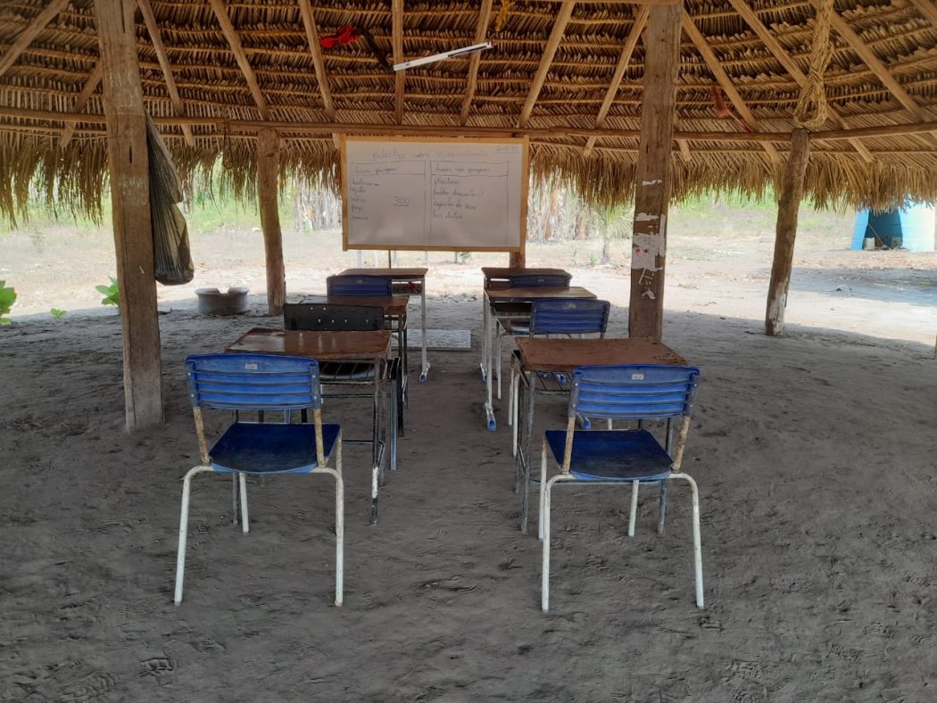 Escola indígena localizada na aldeia Moygu, Território Indígena do Xingu, evidencia contradições gritantes na Educação em Mato Grosso. Foto: povo Ikpeng