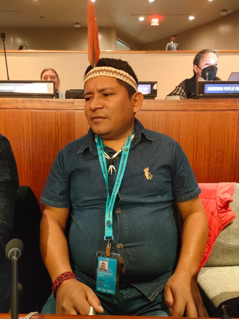 Kora Kanamari, liderança indígena no Vale do Javari na 22ª sessão do Fórum Permanente das Nações Unidas sobre Questões Indígenas (UNPFII). Foto: Rede Eclesial Pan-Amazônica (REPAM)