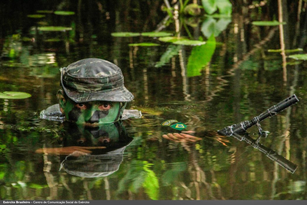 Pelotão de fronteira em exercício na Amazônia. Foto: Comunicação Social Exército