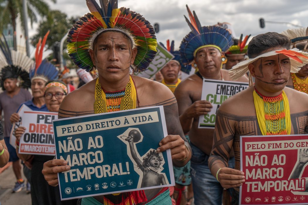 Mobilizados indígena em defesa de seus direitos constitucionais, em Brasília (DF) nos dias 30 e 31 de agosto. Foto: Tiago Miotto/Cimi