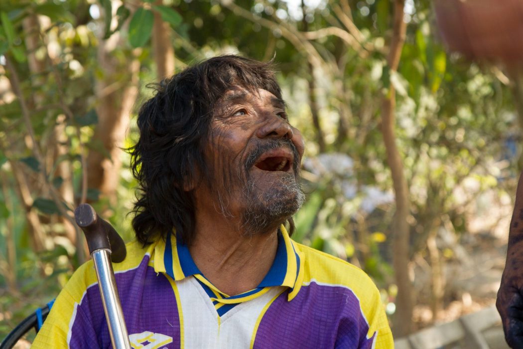 Tutawa Ãwa, falecido em 2015, sobrevivente do contato e liderança histórica dos Avá-Canoeiro do Araguaia, lutou para manter seu povo unido em meio a massacres e violações. Foto: Vinícius Berger