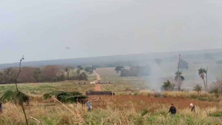 Violenta ação policial deixa Guarani Kaiowá morto na TI Nhanderu Marangatu, em Antônio João (MS), nesta quarta-feira (18/09). Foto: reprodução/povo Guarani Kaiowá