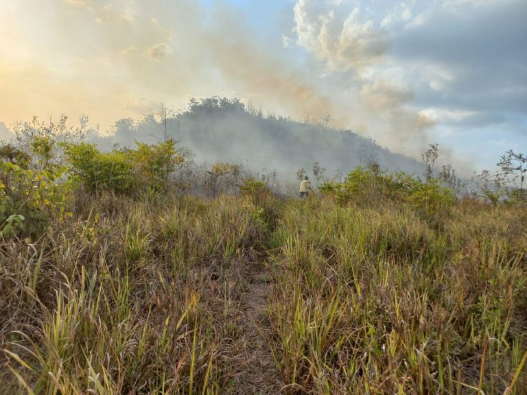 Adolescente Ka’apor da TI Alto Turiaçu é ferido em combate a incêndios criminosos no território