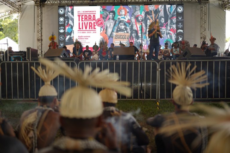 Mais de 6 mil indígenas se reúnem em Brasília para a 21ª edição do Acampamento Terra Livre