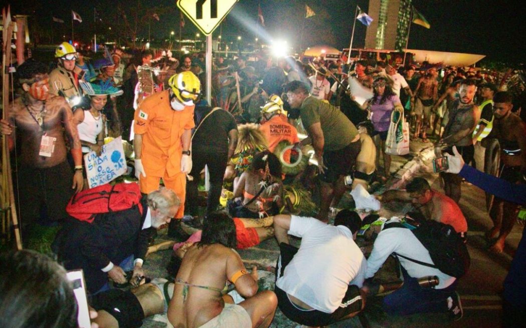 Em nota, Articulação dos Povos Indígenas do Brasil (Apib) repudia violência contra manifestação pacífica nesta quinta (10)