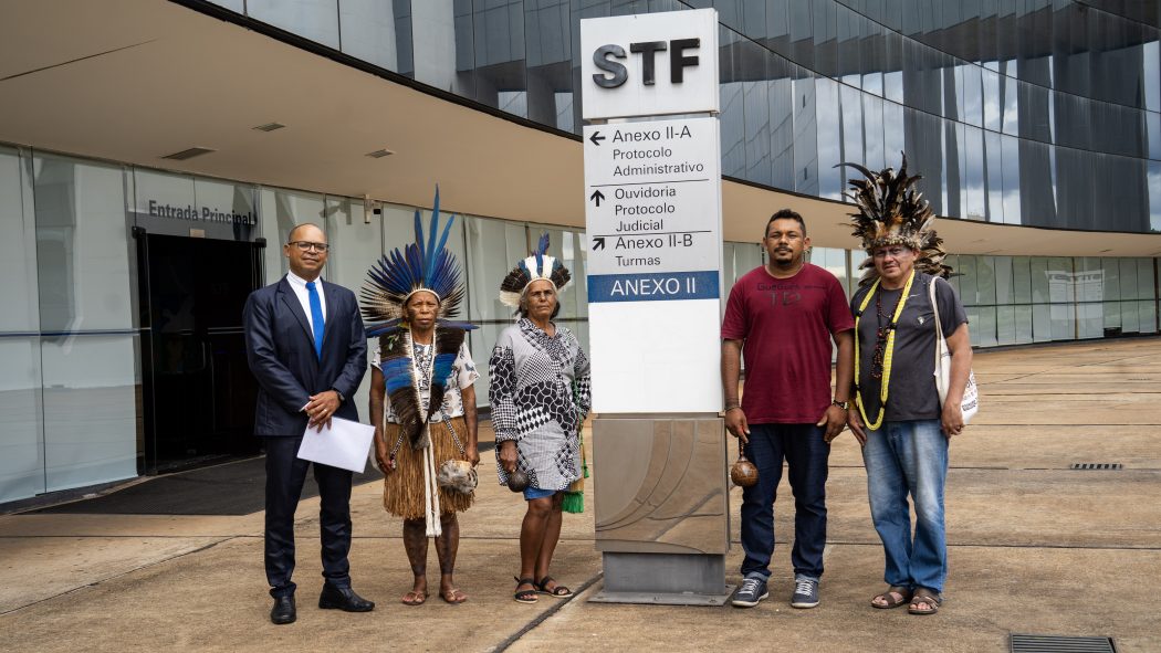 Os indígenas também solicitam a revogação da Lei 14.701 e denunciam a Câmara de Conciliação criada pelo ministro Gilmar Mendes sobre o tema no STF. Foto: Adi Spezia | Cimi 