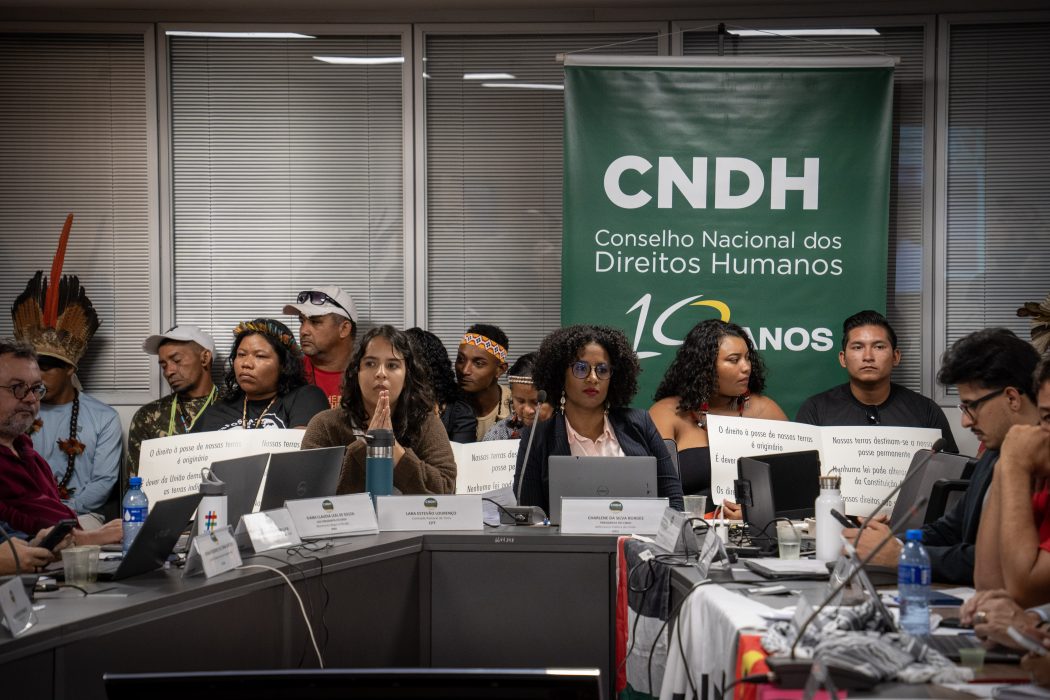 Indígenas participam do 1º Pleno Extraordinário do Conselho Nacional dos Direitos Humanos (CNDH). Foto: Adi Spezia | Cimi