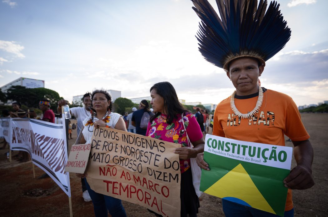 Ato em defesa dos direitos constitucionais indígenas na Esplanada dos Ministérios. Foto: Tiago Miotto | Cimi