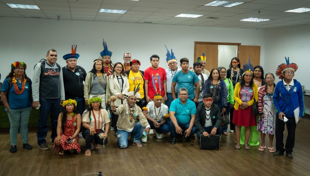 Lideranças indígenas dos 17 povos do Mato Grosso foram recebidos na Funai, em Brasília. Foto: Hellen Loures / Cimi