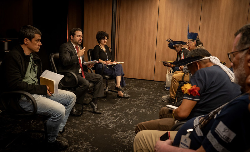 Delegação indígena dos povos do Mato Grosso em audiência no Ministério da Justiça, em Brasília. Foto: Hellen Loures | Cimi