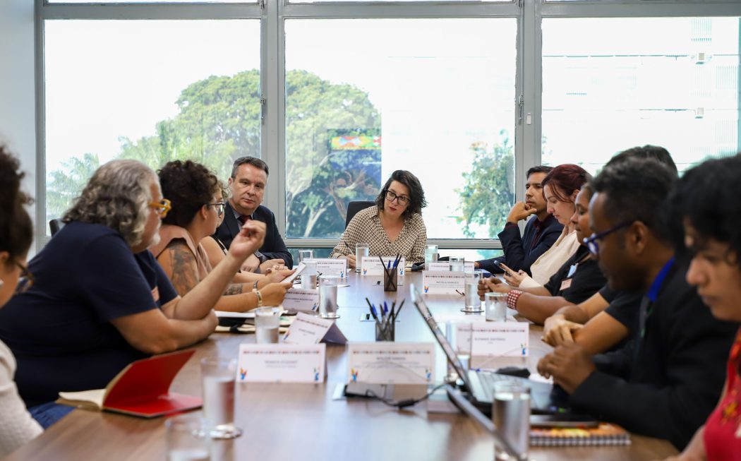 Ministra Janine Mello recebe o Comitê Brasileiro dos Defensores e Defensoras dos Direitos Humanos. Esplanada dos Ministérios, recebeu Grupo Animador do CBDDH, em 12 de maio de 2026. Fotos: Duda Rodrigues/MDHC