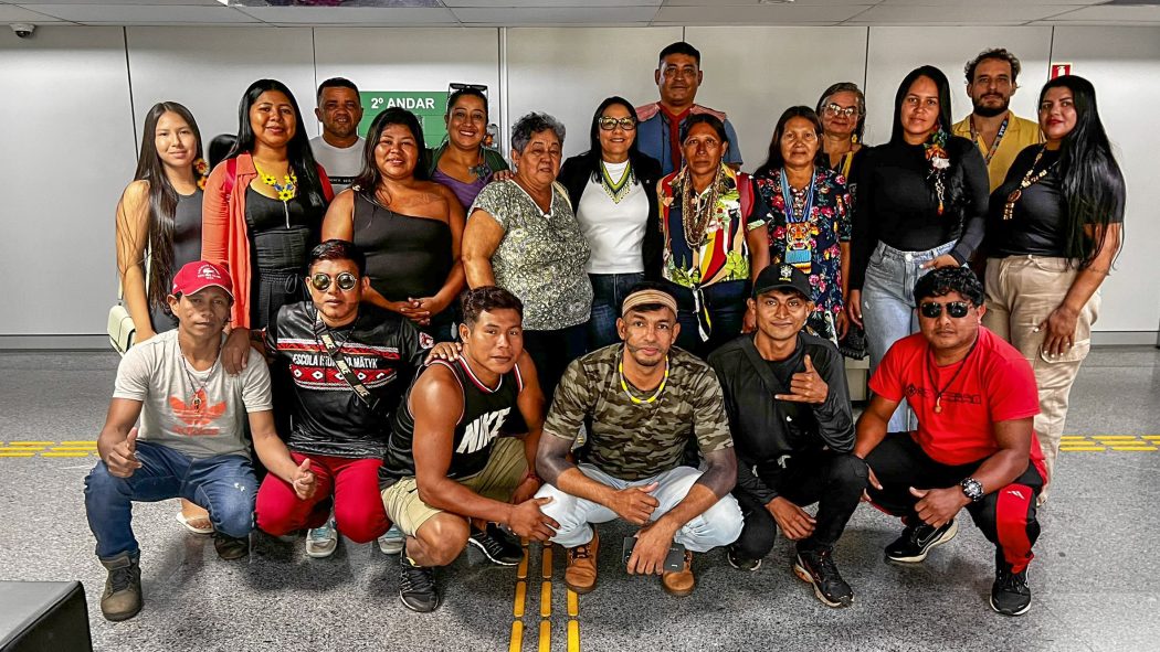 Indígenas de Goiás e Tocantins em audiência com representantes MEC, em Brasília. Foto: Adi Spezia / Cimi