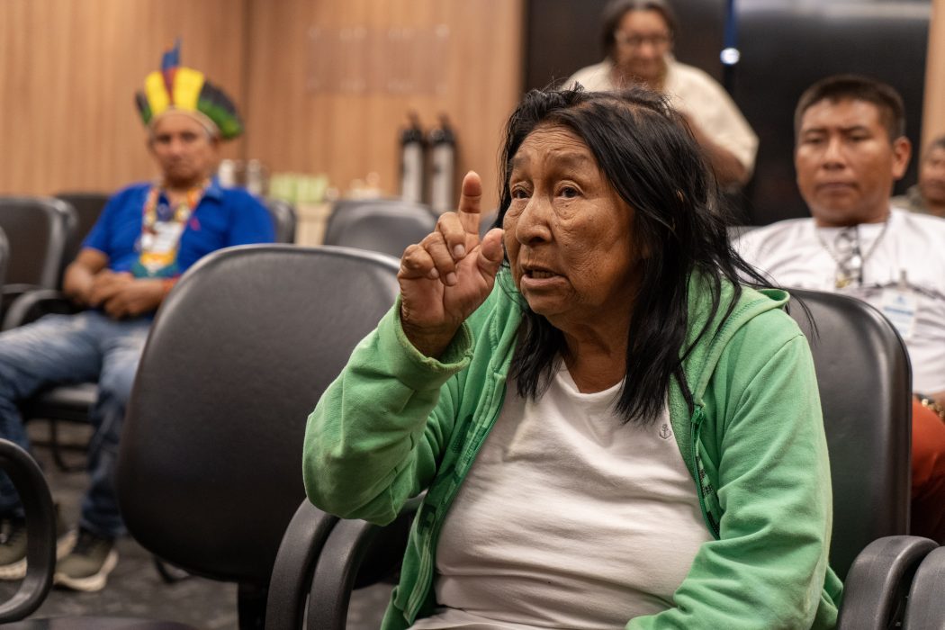 Indígenas do Mato Grosso em audiência no Ministério da Justiça, em Brasília. Foto: Adi Spezia | Cimi