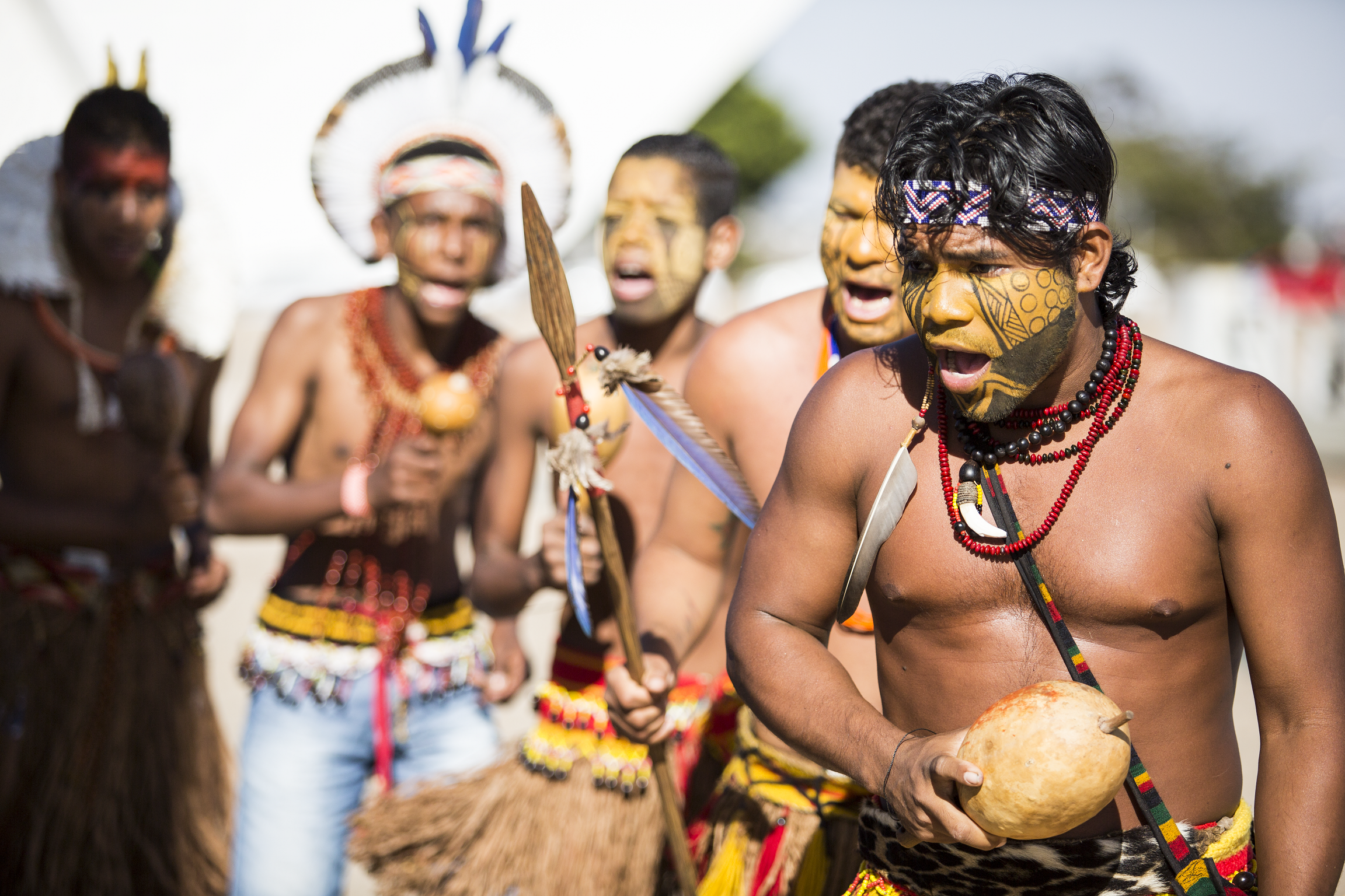 Indígenas manifestam-se em frente ao STF. Foto: Guilherme Cavalli/Cimi