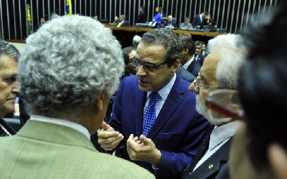 PEC 215 não é votada por comissão especial da Câmara...